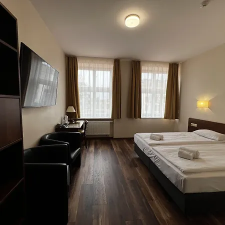 梅梅尔酒店 酒店 3*