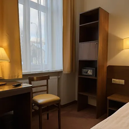 Memel كلابيدا